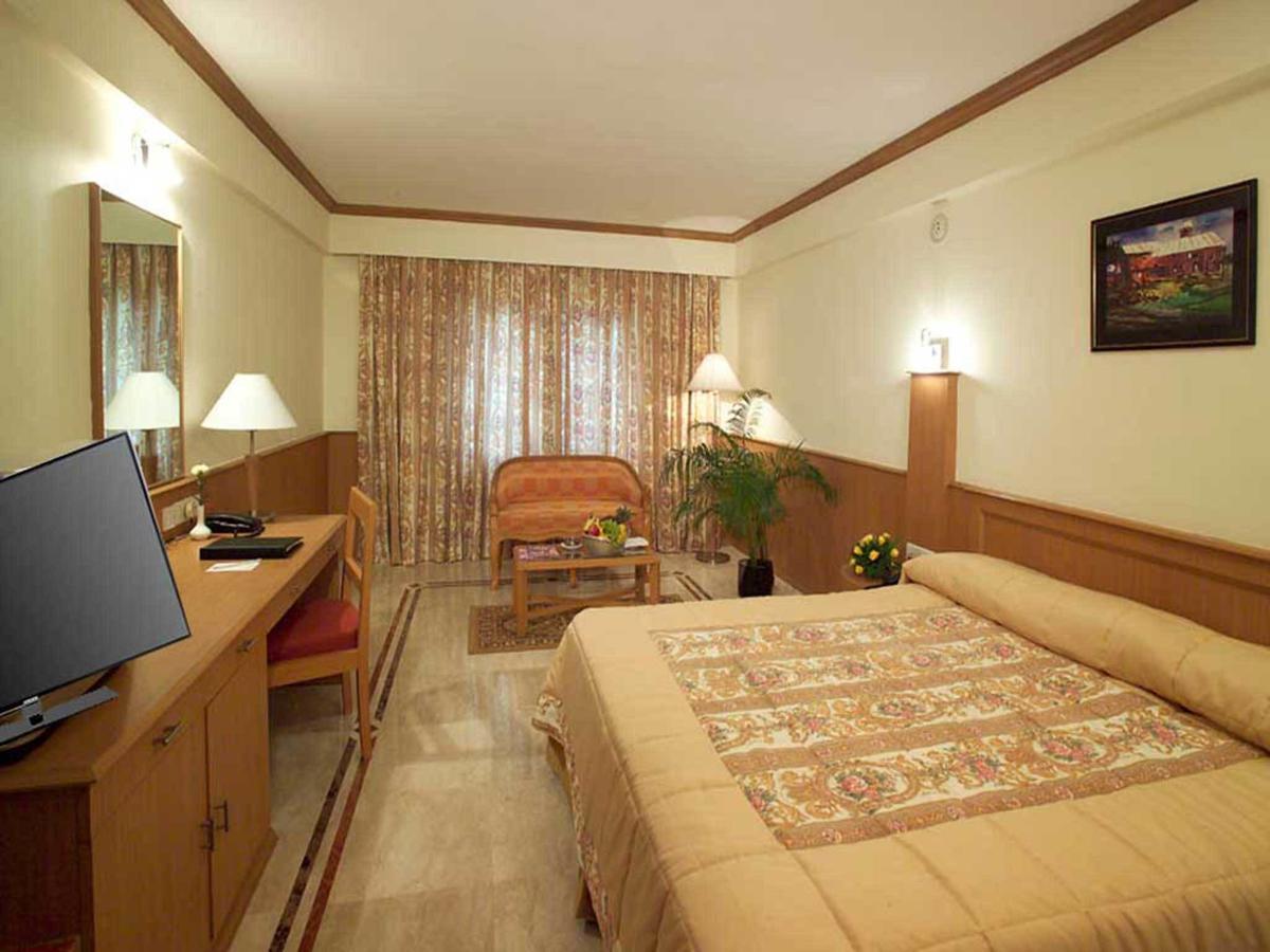 Empires Hotel Paradip Garh Номер фото