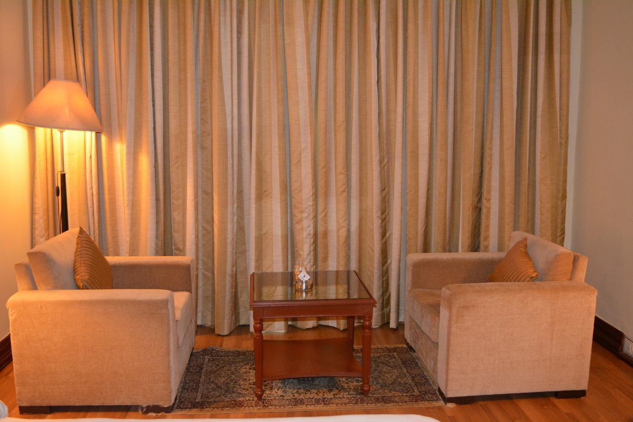 Empires Hotel Paradip Garh Номер фото